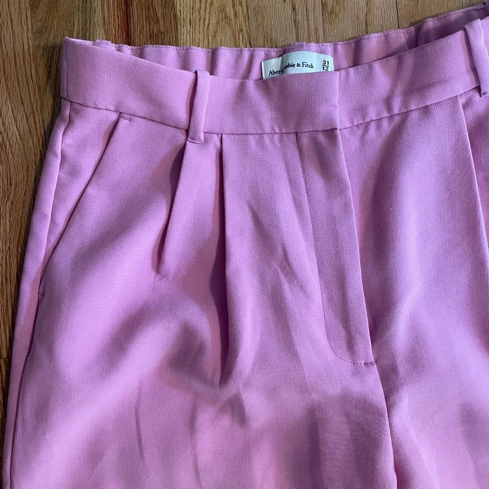 Pink High-Waist Pleated Wide-Leg Pants - Picture 3 of 4